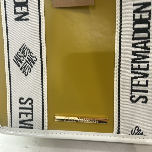 Steve Madden NWT Convertible Patent Tote Bag Purse - Picture 3 of 13